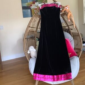 Papell Boutique Velvet Black and Pink Dress